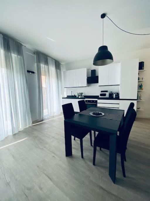 Sun Street Apartment Верона Экстерьер фото