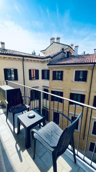 Sun Street Apartment Верона Экстерьер фото