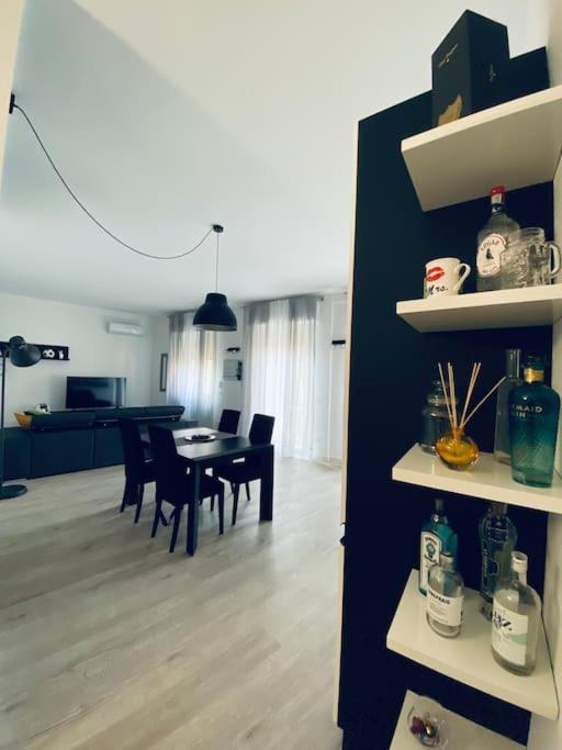 Sun Street Apartment Верона Экстерьер фото